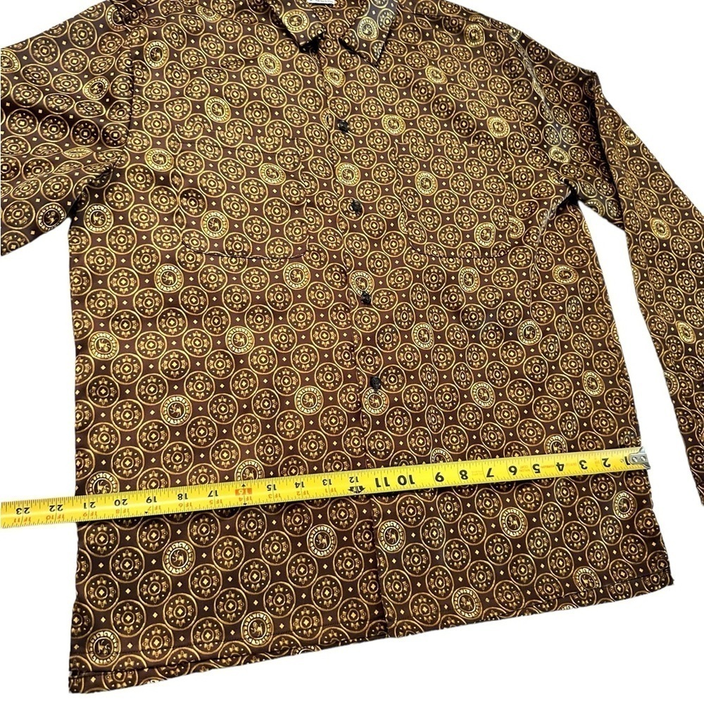 Urban Outfitters Brown & Gold Printed Button-Down Shirt - Picture 6 of 16